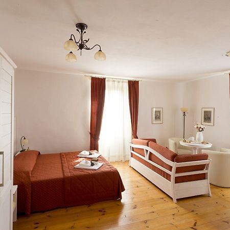 Villa Le Monache Понтасиеве Екстериор снимка