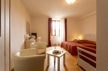 Villa Le Monache Понтасиеве Екстериор снимка